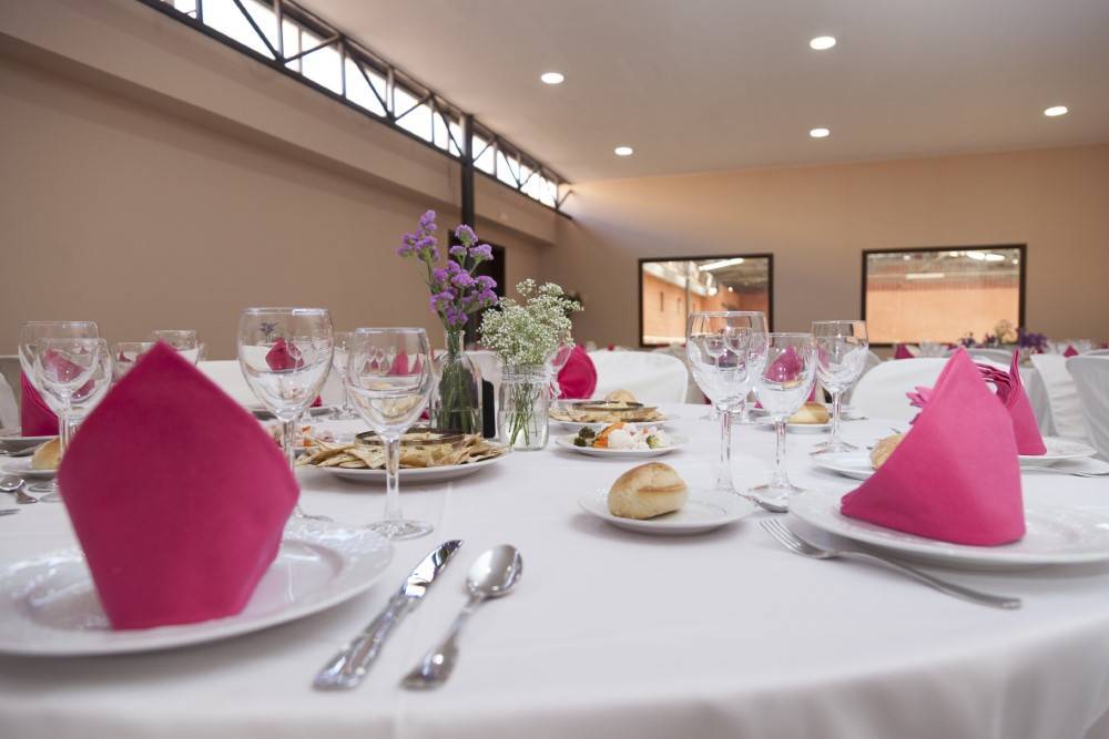 contratar el lugar del banquete